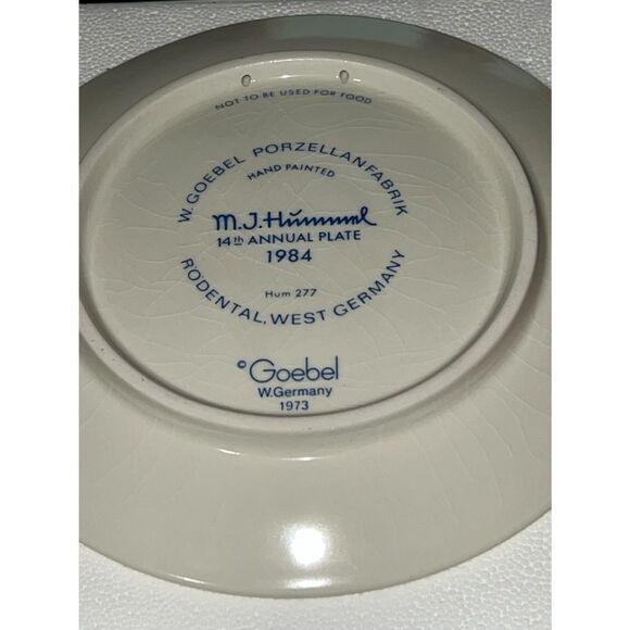 Goebel M.J. Hummel Annual Plate 1984 - Picture 5 of 10